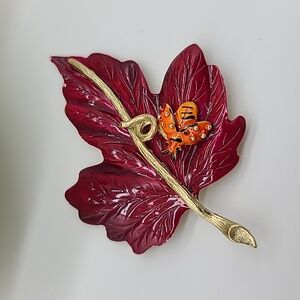 Vintage Albert Weiss Enamel Red Maple Leaf & Honeybee Brooch 🐝🍁